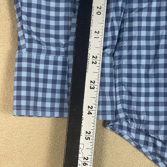 Vineyard Vines Slim Fit Tucker Shirt Mens M Blue Plaid Pocket 100% Nylon - Picture 7 of 12